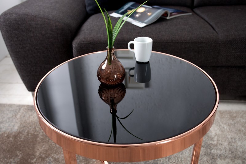 Table d'appoint design en verre noir / métal cuivré