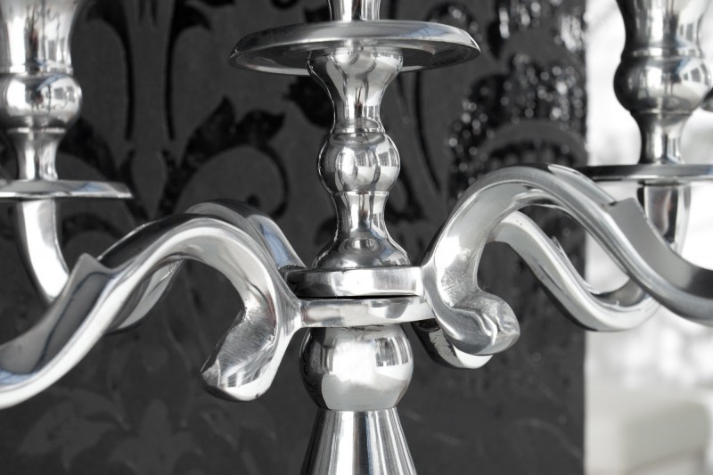 Chandelier style broque 5 branches en aluminium argenté