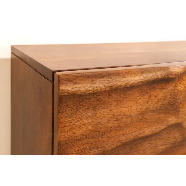 Buffet mural SCORPION 180 cm – Bois massif de manguier brun, façade 3D sculptée à la main