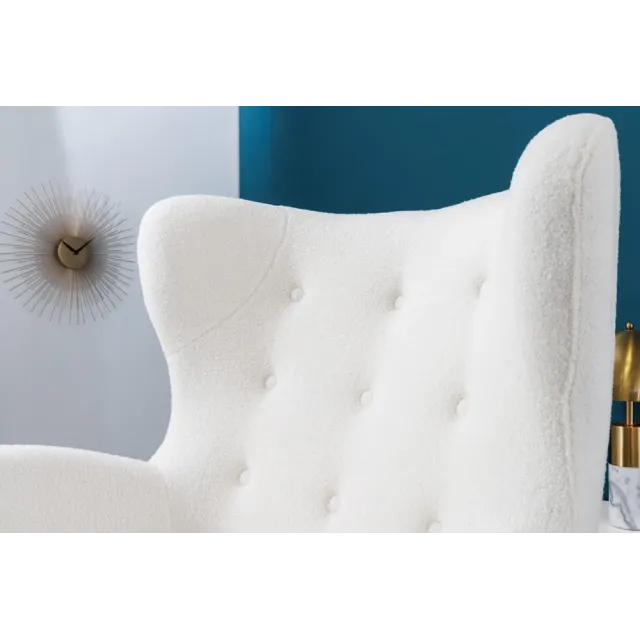 Fauteuil rétro DON en tissu bouclé blanc – Design élégant avec assise à ressorts et pieds noirs dorés