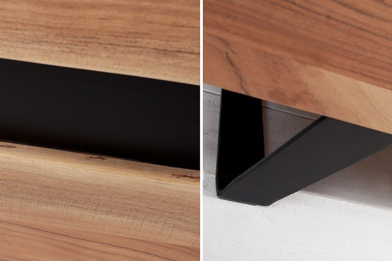 Vitrine moderne de 140cm de couleur naturelle et noir