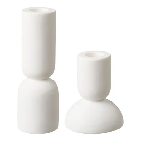 Pack ambiance moderne – Table chêne noir, chaises bois et déco coordonnée