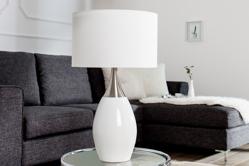 Lampe à poser moderne en métal et en toile de couleur blanche