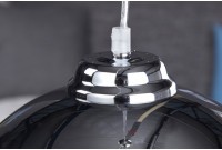 Lampe suspendue design boule en métal chromé