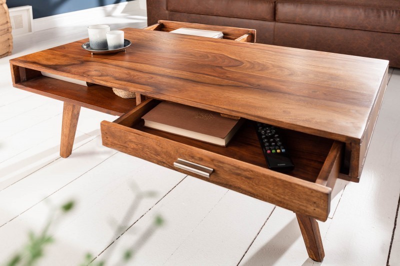 Table basse en bois massif design scandinave